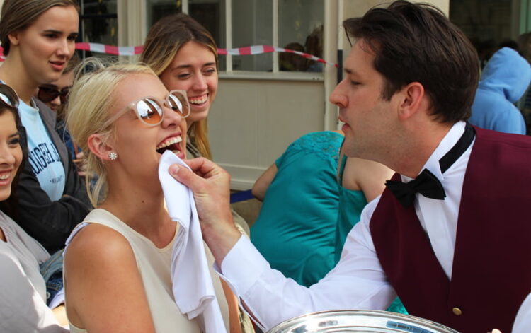 Waiters 2